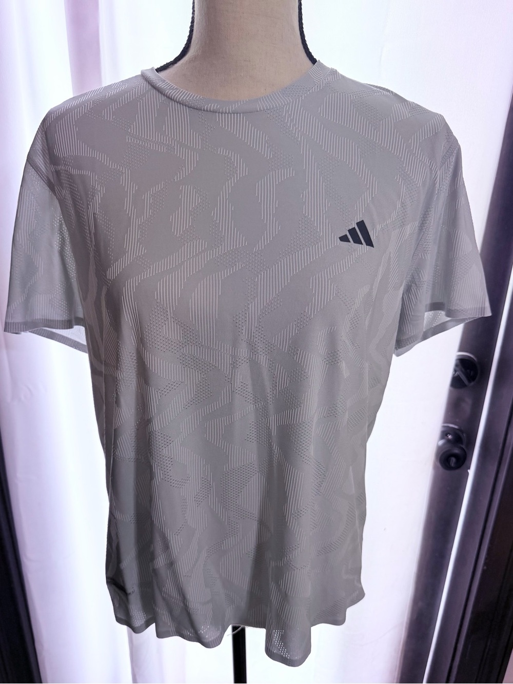 Adidas ULT ENG Ultimate Running Engineered Tee Gray Men’s Large NWT